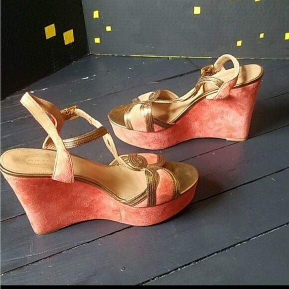 Elie Tahari Wedge Sandals - Picture 7 of 8